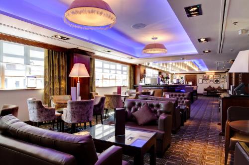 Restaurant, The Marble Arch Hotel, by Thistle in London