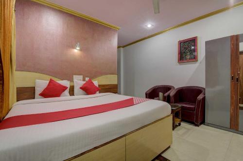 OYO Flagship Hotel Sunraj