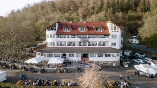 Terrassenhotel Seepromenade - Hotel - Edersee