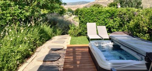 Suite with Hot Tub