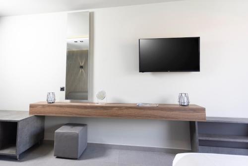 Notos Premium Holiday Apartments - Photo 2