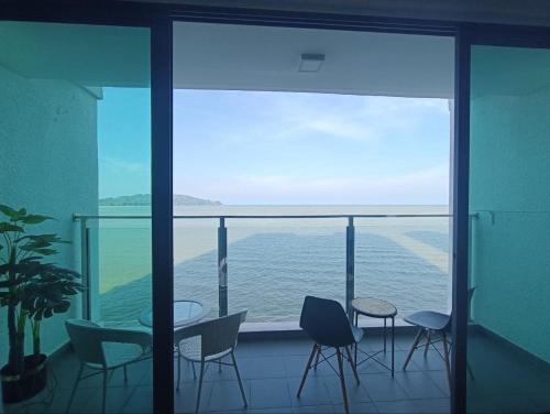 Kuantan Imperium Swiss Bell Seaview by Avenzee in Kuantan