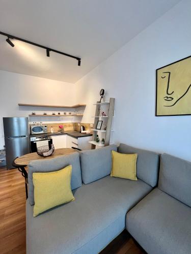 Tirana Yellow Apartment, Tirana (photo 7)