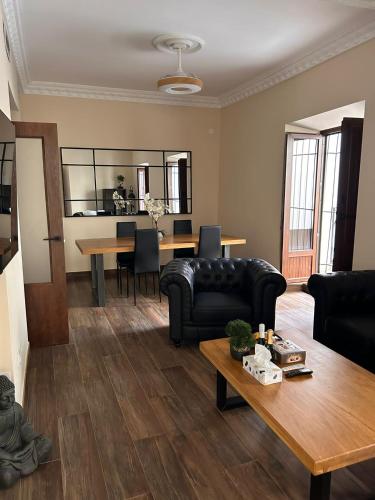 Moratin n3 apartamento 150m2 en el centro, Севилья