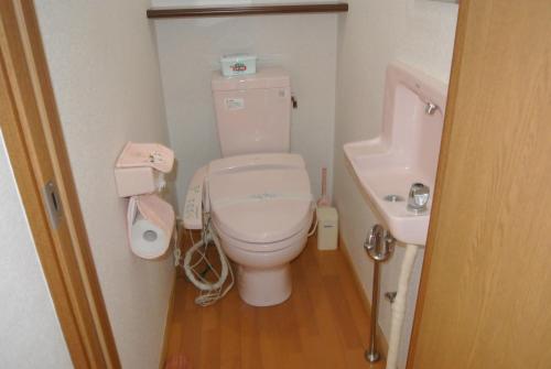 Japanese-Style Twin Room with Shared Shower