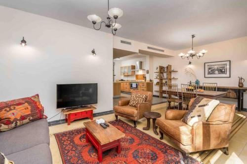 Spacious Duplex Garden 2BR Parking in neve Tsedek Spacious Duplex Garden 2BR Parking in neve Tsedek