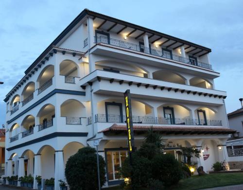 Hotel Rosa dei Venti - image 4