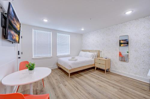Tiger Motel Studio Apartment in Galveston, USA