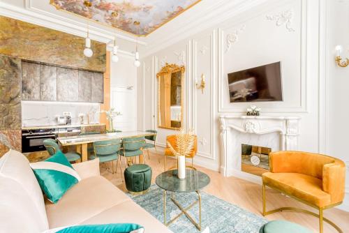 Luxury 2 Bedroom & 2 Bathroom - Louvre Museum & Opera