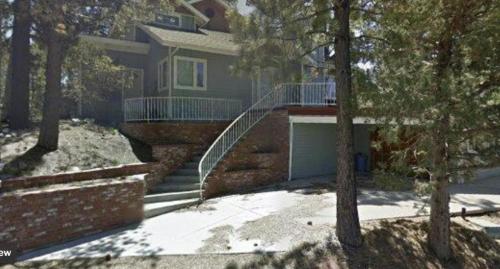 Mountain View Hideaway - Beautiful Moonridge home nestled among lush greenery! in Big Bear Lake, USA