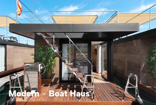 Boat Haus - Casas Flotantes frente a Gibraltar in ลาลิเนียเดลาคอนเซพเซียน