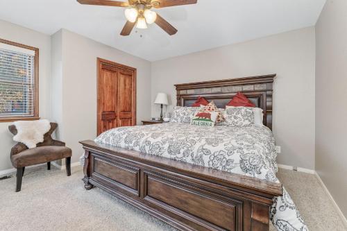 Chateau De Bjorn - Located in a beautiful, desirable area of Big Bear just a close walk to Bear Moun