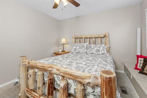 Chateau De Bjorn - Located in a beautiful, desirable area of Big Bear just a close walk to Bear Mountain in Big Bear Lake, USA