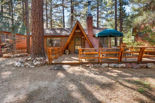 Memory Maker Cabin - Immaculate and comfortable! Forest Views!