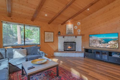 Mellow Moonridge - Great place to get away! Great location! in Big Bear Lake, USA