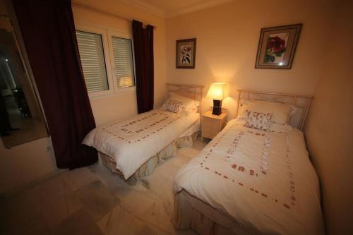 Stylish, Spacious apartment with sea view, Marbella (photo 9)