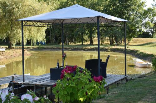 Létesítmények, Le Cast'L 2 Coin de paradis en bord de Dordogne in Saint-Michel-De-Fronsac