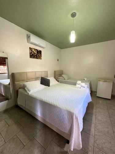 Standard Triple Room image 5
