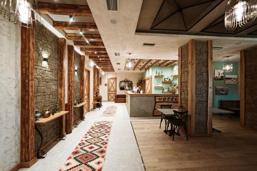 Restorāns, Hotel Taverna Devolli in Kuçovë