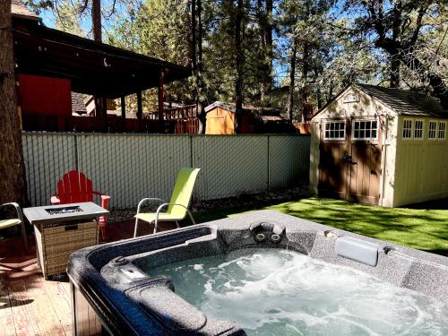 Ever Serene Cabin - Serenity awaits at this cozy home! in Sugarloaf, USA