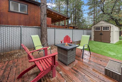 Ever Serene Cabin - Serenity awaits at this cozy home! in Sugarloaf, USA