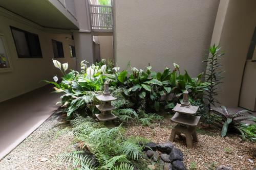Kuhio Shores - image 10