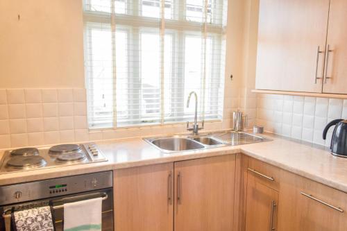 Norfolk Holiday Properties - York Terrace - image 4