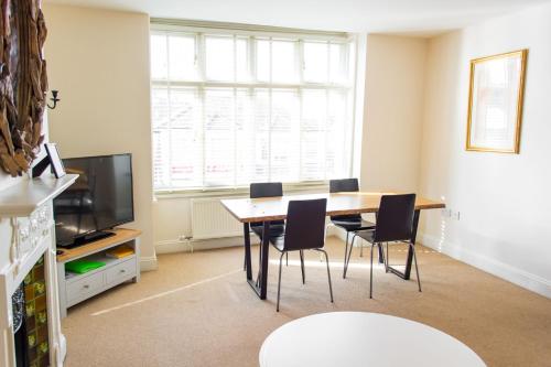 Norfolk Holiday Properties - York Terrace - image 6
