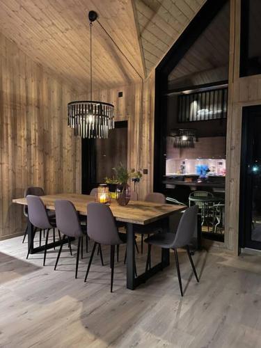 Skaidi Logde- 3 bedroom near salomon river and golf course in 汉默菲斯特