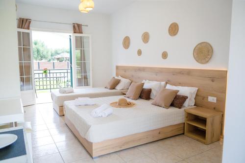 Tropical Apartments 5