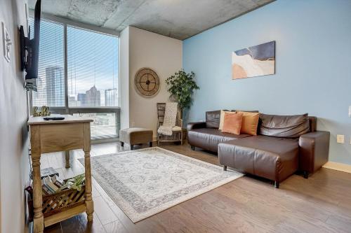 FRONTDESK Uptown Apts with City Views Charlotte
