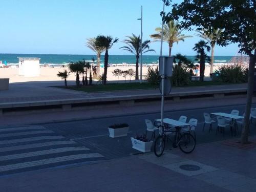 Apartamento primera línea de playa Gandia