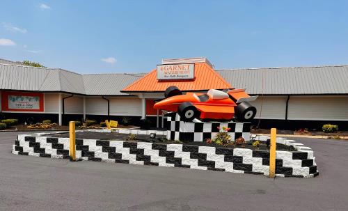 Ramada by Wyndham Indianapolis Speedway - image 12