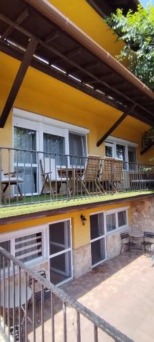 Levendula apartmanház (Levendula apartmanhaz) in 豪伊杜索博斯洛