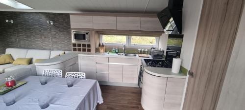 кухня, Lynton lodges in Evanton