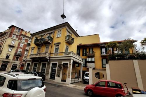  Apartment near Metro in Turin