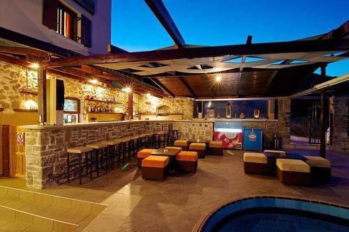 Bar/lounge, Elia Meronas in Stavros