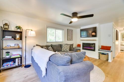 Peaceful Albrightsville Home with Pool and Lake Access in Albrightsville, USA