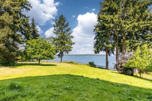 254 - Langley by the Sea - Panoramic Vista - image 8