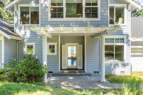 254 - Langley by the Sea - Panoramic Vista - image 9