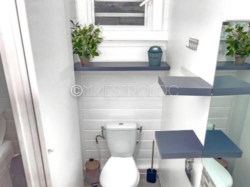Three-Bedroom House image 10
