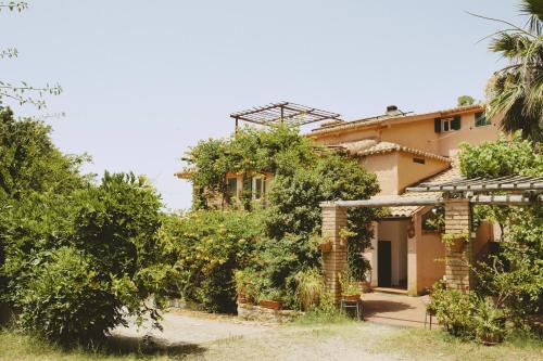 2 bedrooms, 4 beds