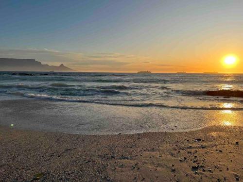 The Atlantic Blue Blouberg Beachfront Loadshedding Friendly!