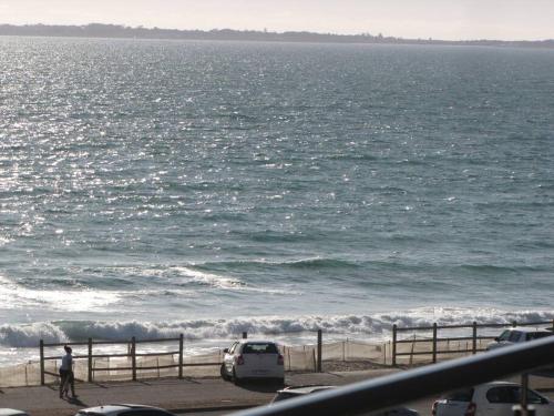 The Atlantic Blue Blouberg Beachfront Loadshedding Friendly!