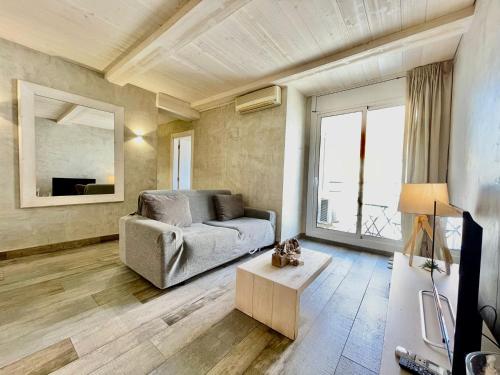 BarcelonaForRent Market Penthouse - el Poblenou