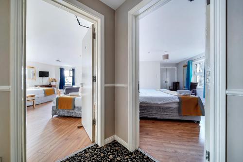 Iona Inn - image 7