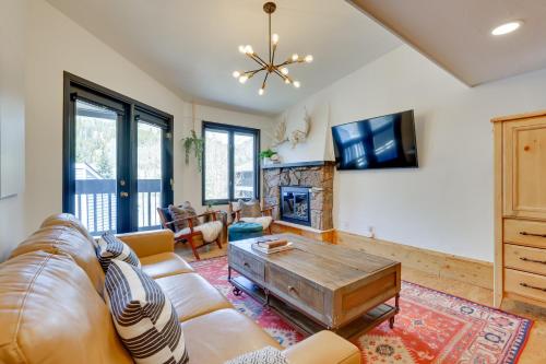 Copper Mtn Condo with Pool Access Ski-InandWalk-Out!