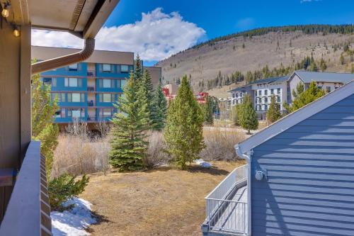 Copper Mtn Condo with Pool Access Ski-InandWalk-Out!