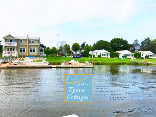 Premier Waterfront Cottage 3 in 羅克科爾 (CT)