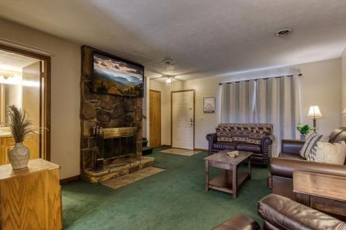 Pinecrest Townhomes-3UNITS-6Bed7 5Bath